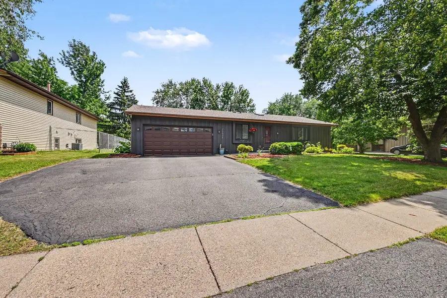 15632 Heywood Way, Apple Valley, MN 55124 - #2