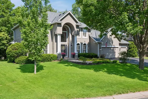 9190 Victoria Drive, Eden Prairie, MN 55347