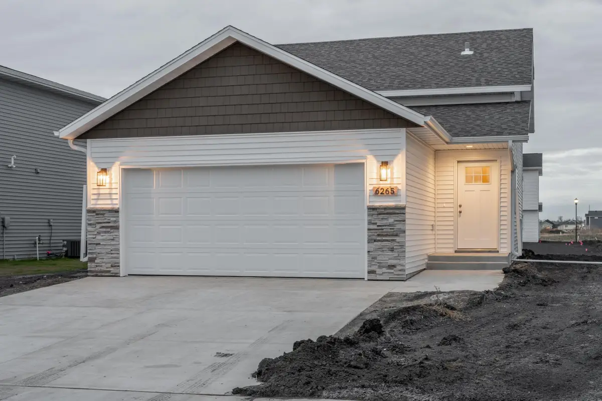 6265 86th Avenue S, Horace, ND 58047 - #1