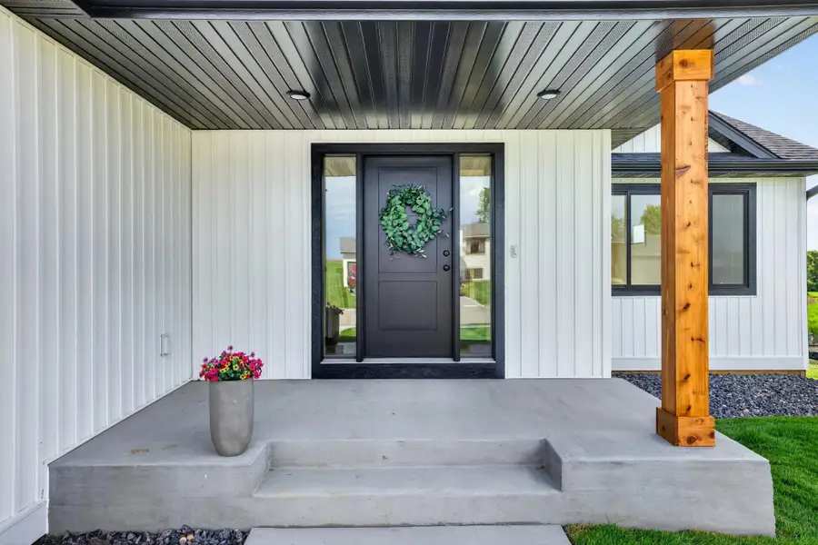 915 7th Avenue, Wanamingo, MN 55983 - #3