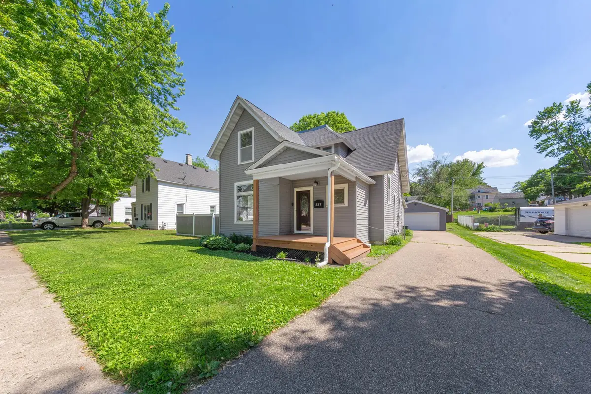 727 Division Street W, Faribault, MN 55021 - #1