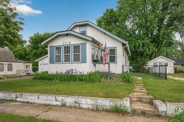 2719 16th Avenue E, North Saint Paul, MN 55109