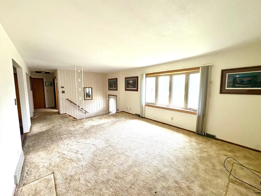 404 E 3rd Street, Madison, MN 56256 - #3