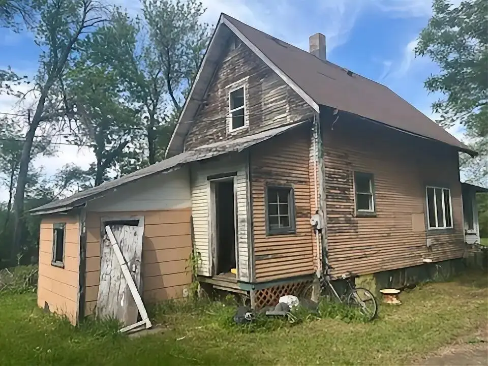 523 Center Street, Clinton, MN 56225 - #1