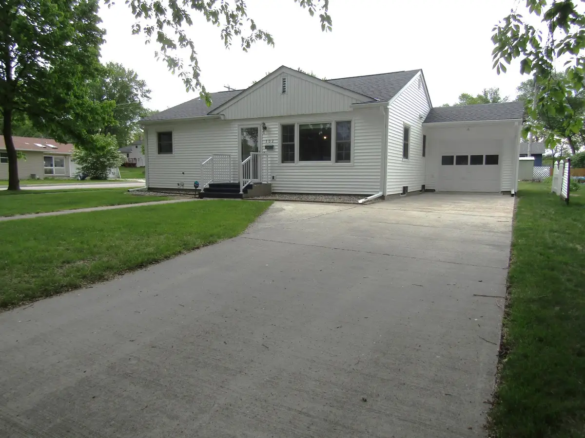 302 S 12th Street, Montevideo, MN 56265 - #1