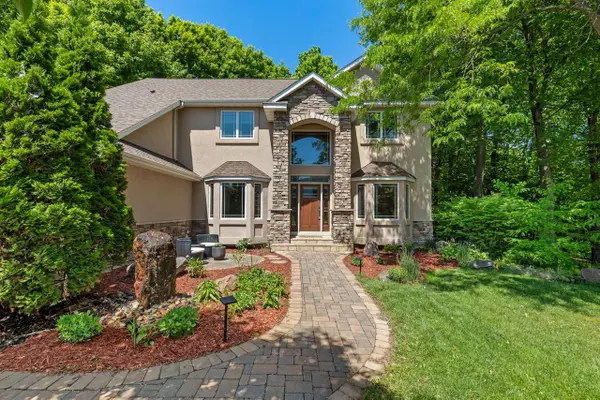 1228 Wildwood Way, Chaska, MN 55318