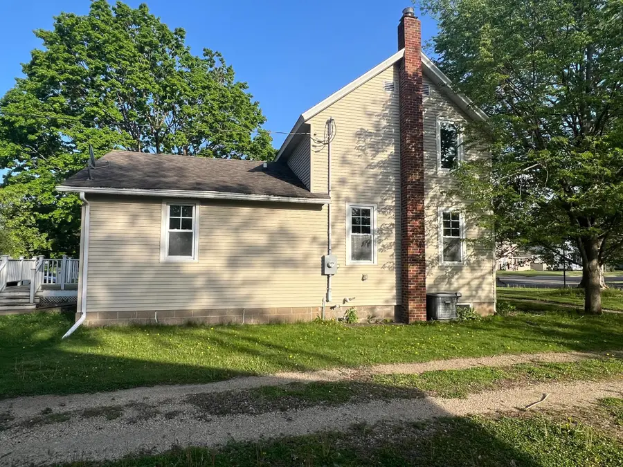 536 Gambia Avenue, Wabasha, MN 55981 - #3