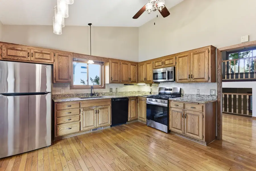 400 Interlachen Lane, Burnsville, MN 55306 - #3