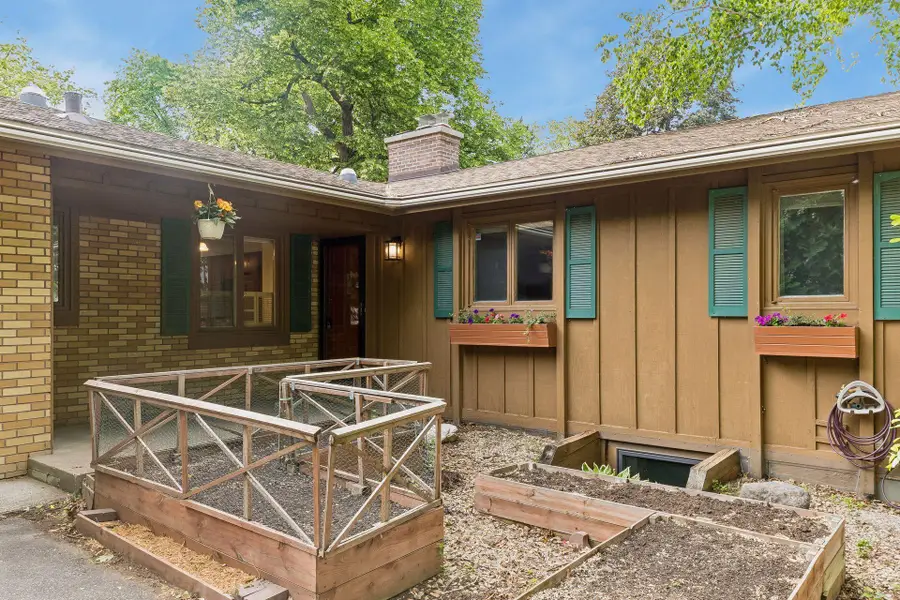 3413 Ensign Avenue N, New Hope, MN 55427 - #3