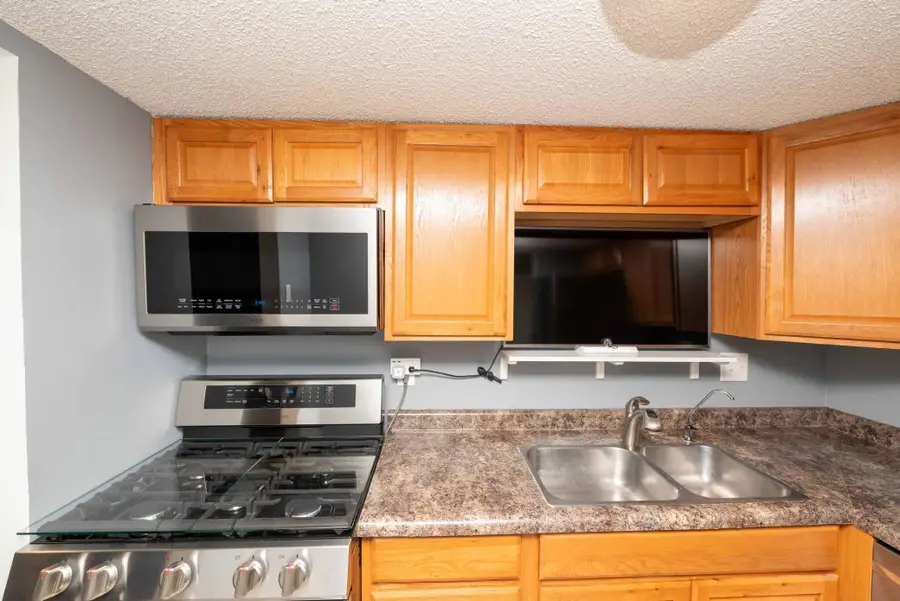 7196 72nd Lane N #227, Brooklyn Park, MN 55428 - #2