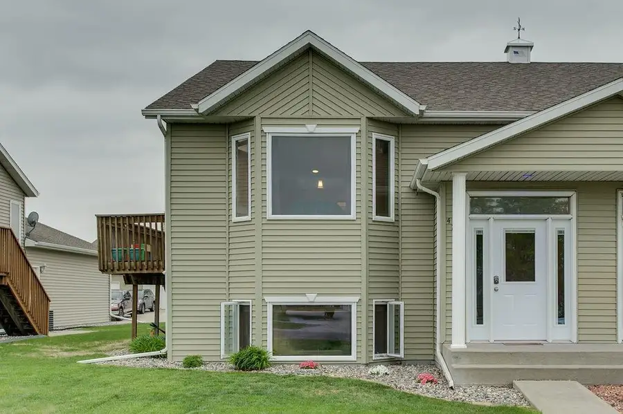 4711 Harvest Drive S, Fargo, ND 58104 - #2