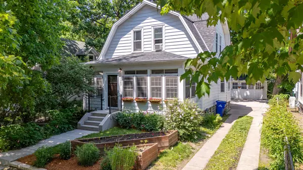 1257 Selby Avenue, Saint Paul, MN 55104