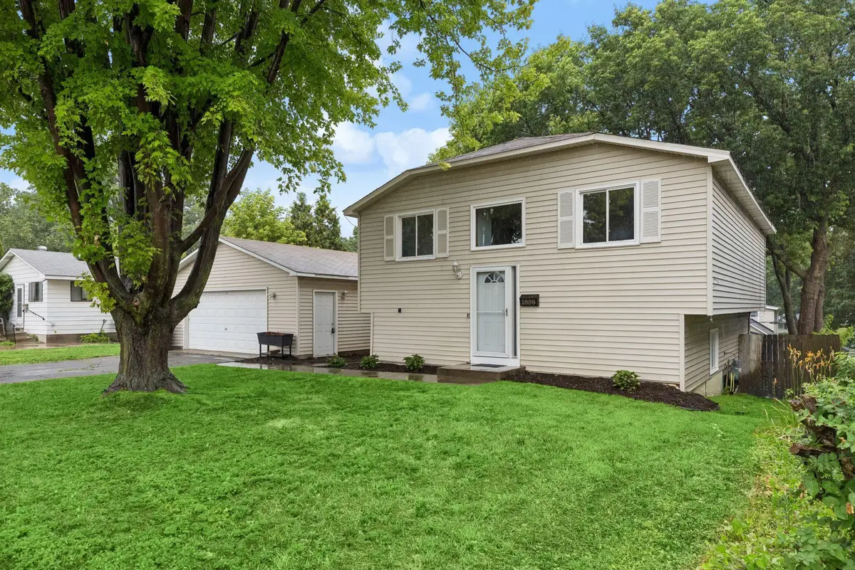 1888 Walnut Street, Saint Paul, MN 55113 - #1