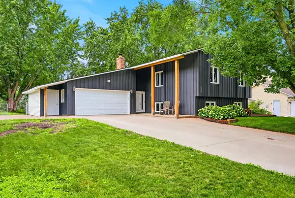 8009 W 104th Street, Bloomington, MN 55438