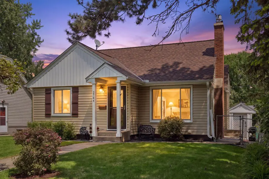 2744 Zenith Avenue N, Robbinsdale, MN 55422 - #2