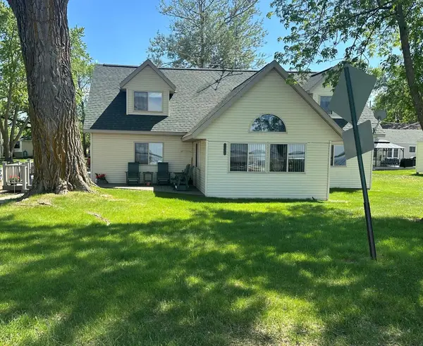 1220 E Lake Street, Osakis, MN 56360