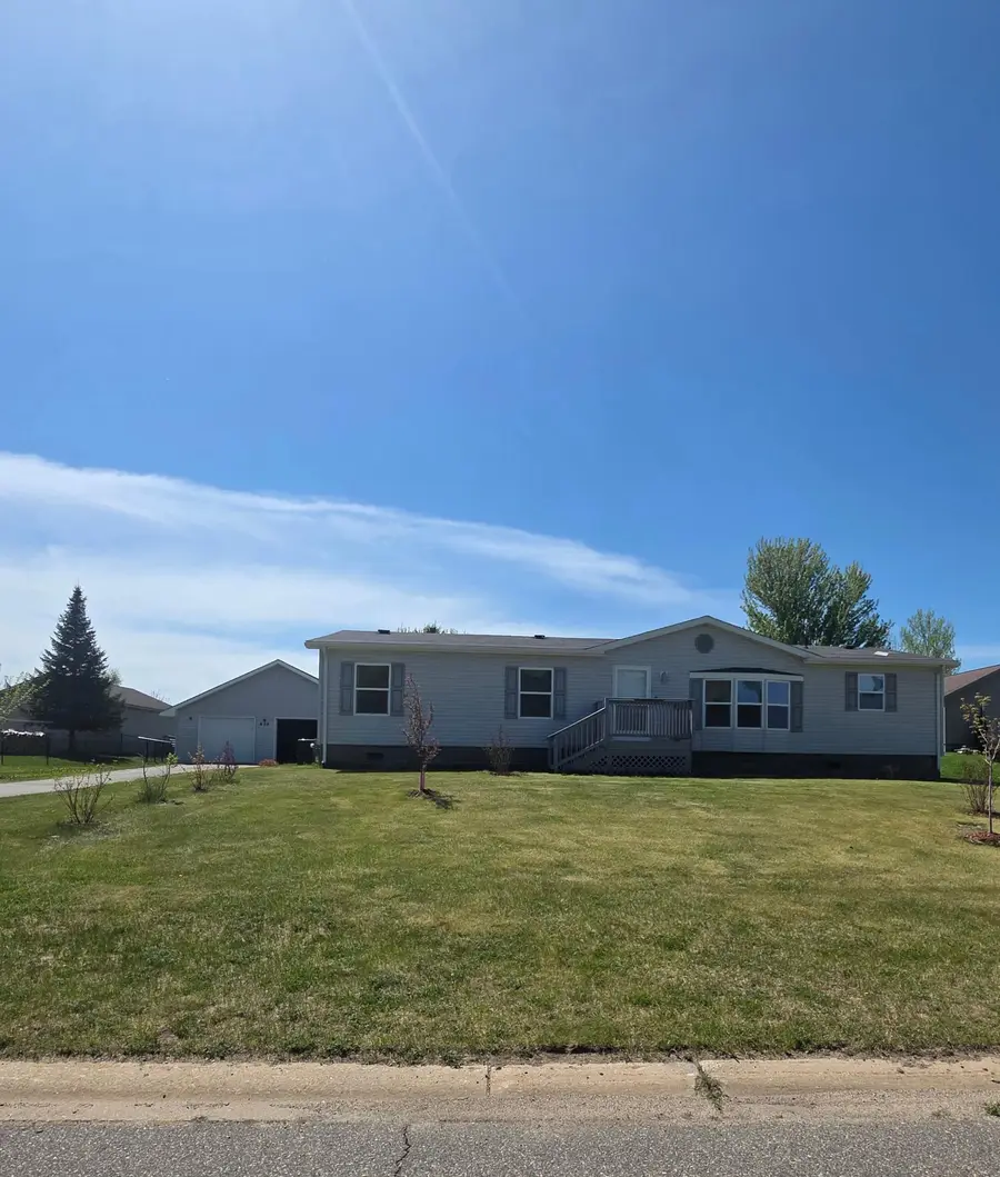 908 Trailview Street, Bovey, MN 55709 - #2