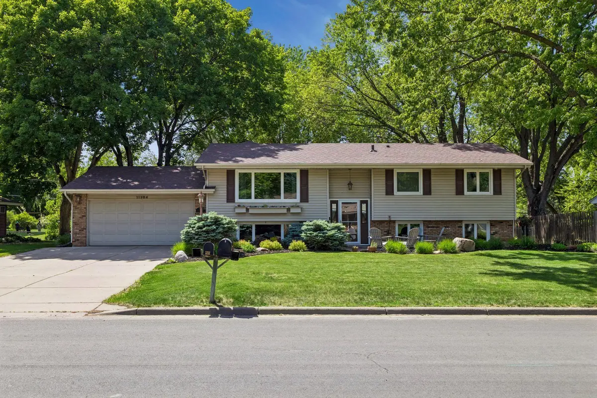11304 19th Avenue S, Burnsville, MN 55337 - #1
