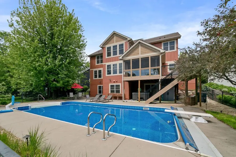 2297 Fieldstone Curve, Woodbury, MN 55129 - #2
