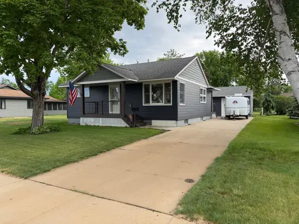 544 Oak Street N, Sauk Centre, MN 56378