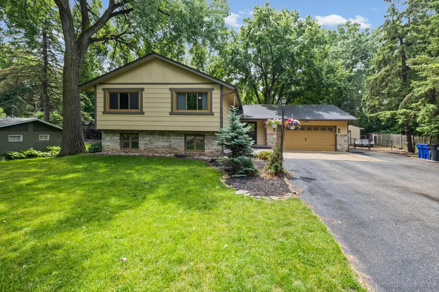2194 Snowshoe Lane E, Saint Paul, MN 55119 - #3