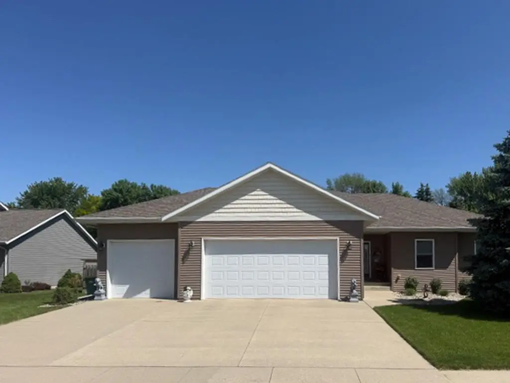 610 Elizabeth Street, Marshall, MN 56258 - #1