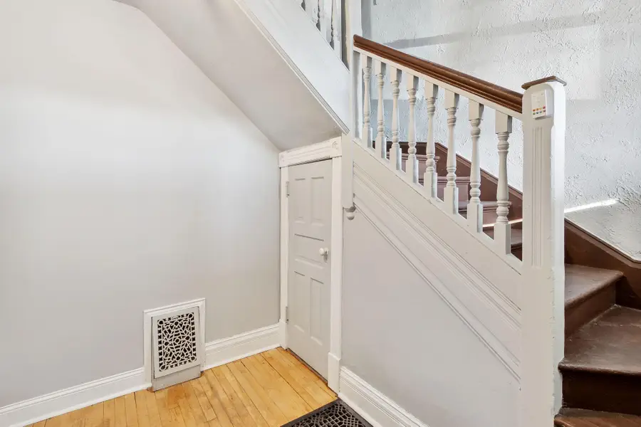 303 W 4th Street, Duluth, MN 55806 - #2