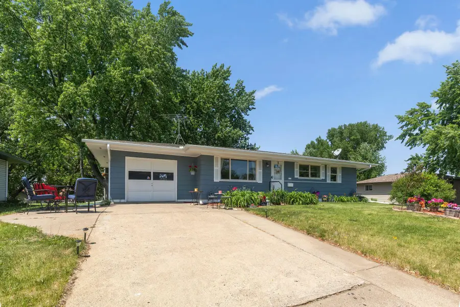 6280 7th Street Ne, Fridley, MN 55432 - #2