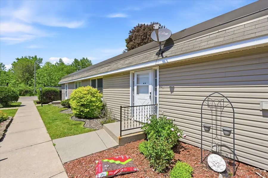 6081 Paris Avenue N #B2, Stillwater, MN 55082 - #2