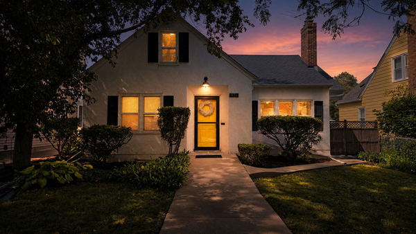 871 Sherwood Avenue, Saint Paul, MN 55106
