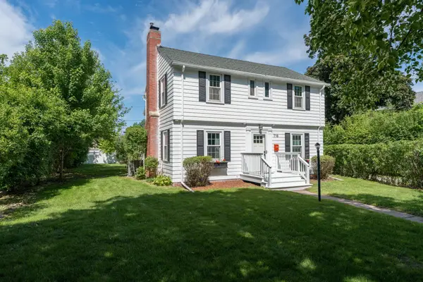 718 Baker Avenue, Mankato, MN 56001