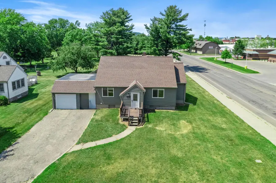 1000 W Lyon Avenue, Lake City, MN 55041 - #2