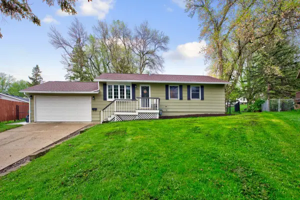 1229 8th Avenue Ne, Owatonna, MN 55060