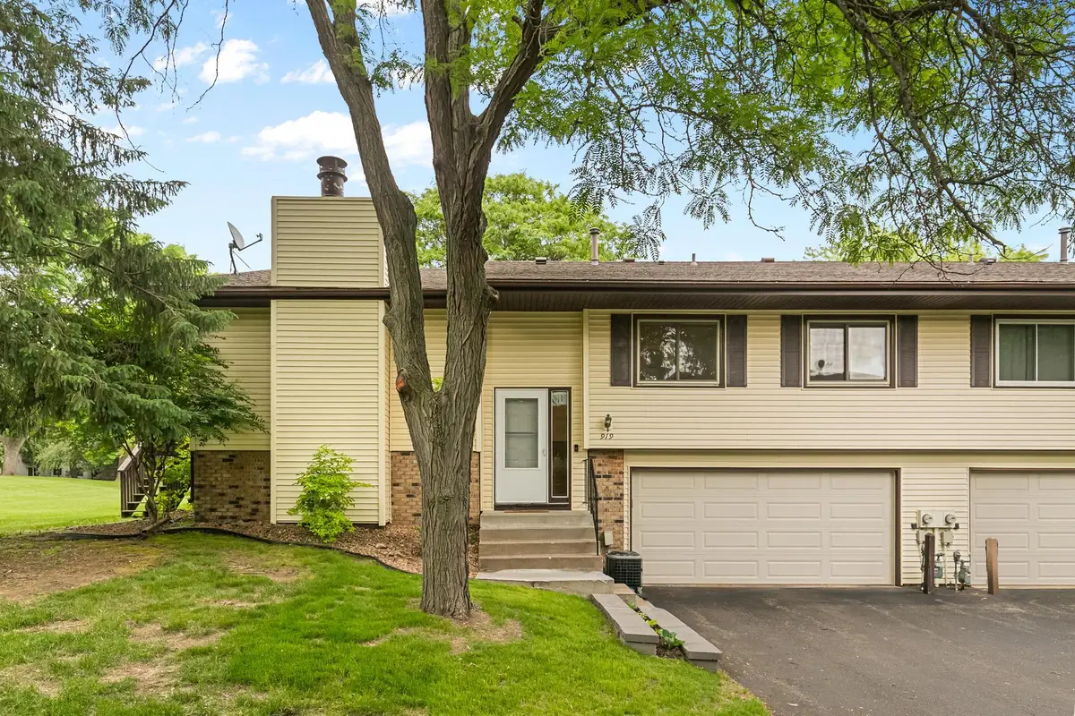 919 Greenhaven Drive, Vadnais Heights, MN 55127 - #1
