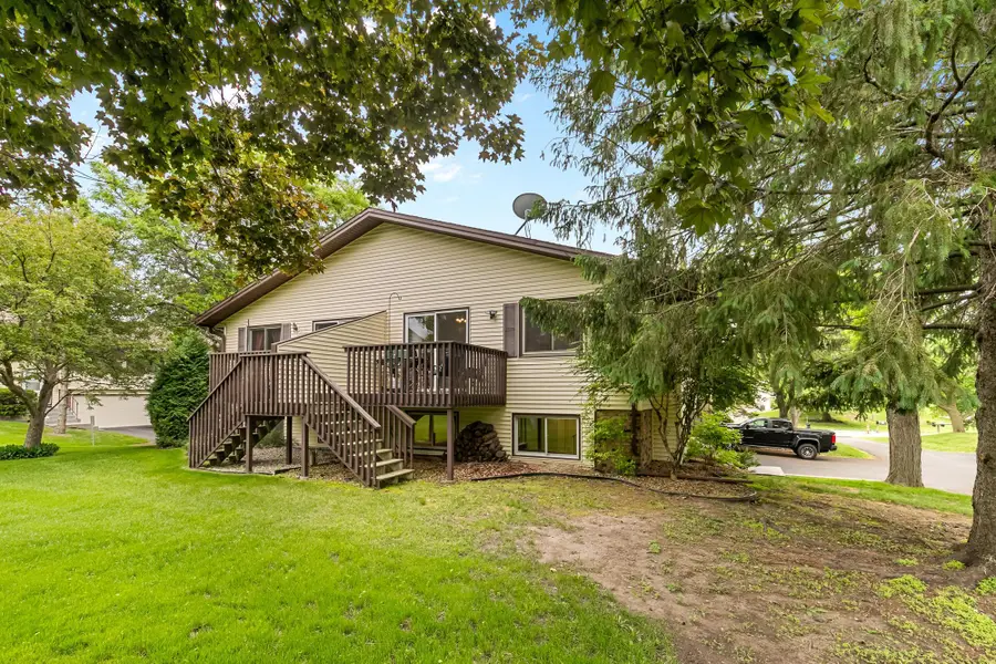919 Greenhaven Drive, Vadnais Heights, MN 55127 - #3