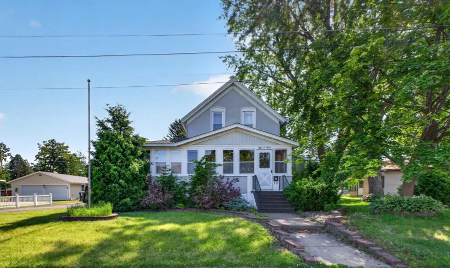 807 Washington Avenue, Wabasha, MN 55981 - #2