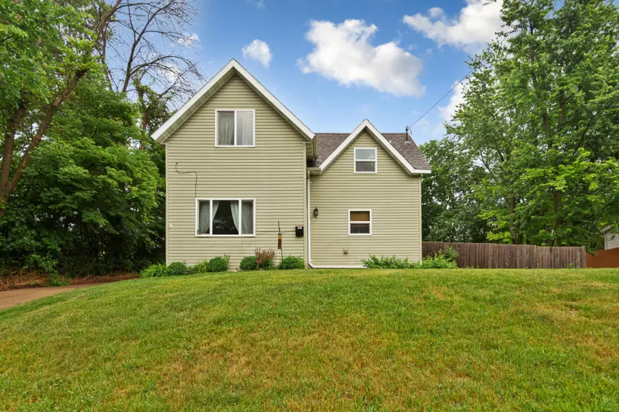 319 Adams Avenue Nw, Owatonna, MN 55060 - #2