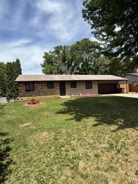 8042 73rd Street S, Cottage Grove, MN 55016