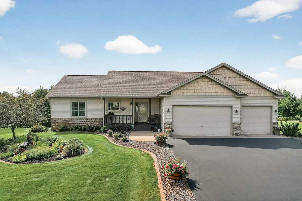 718 209th Lane Nw, Cedar, MN 55011 - #1