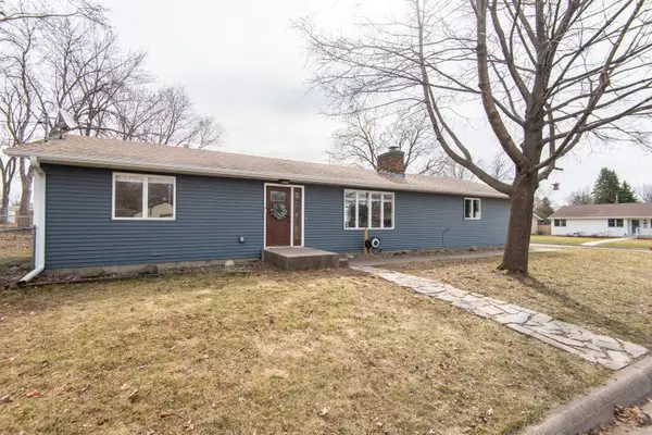 842 4th Street W, Hastings, MN 55033