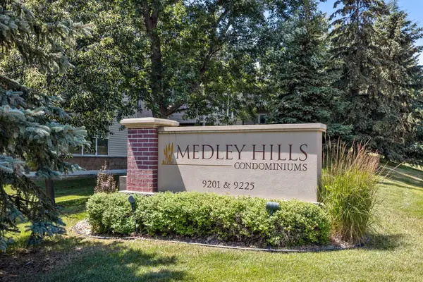 9225 Medicine Lake Road #205B, Golden Valley, MN 55427
