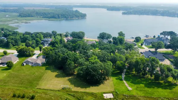1476 Long Lake Drive, Detroit Lakes, MN 56501