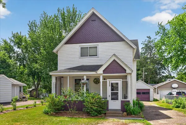 6429 Maple Street, North Branch, MN 55056
