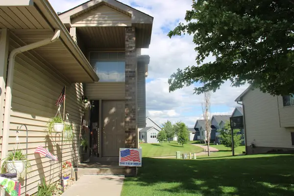 9180 Orchard Circle, Monticello, MN 55362