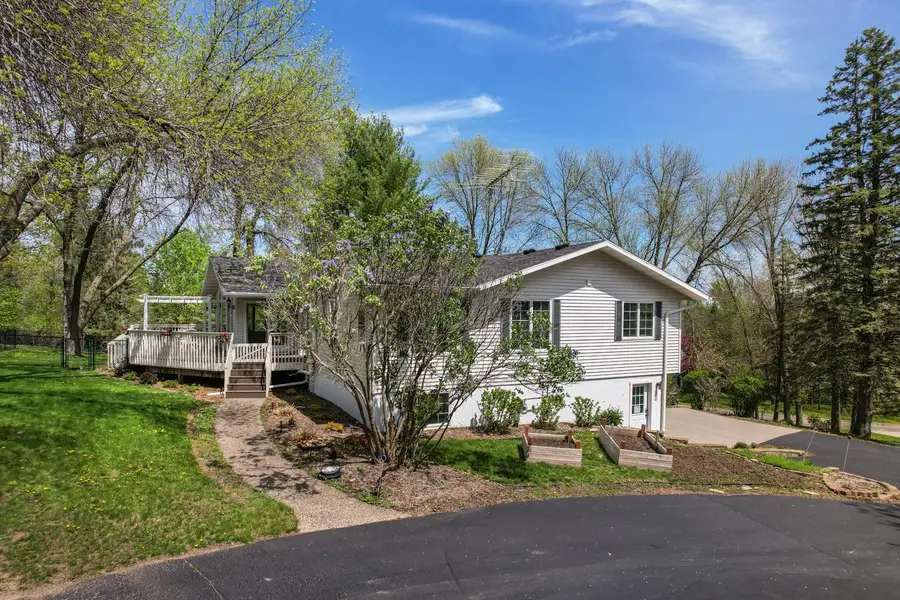 2211 Lenwood Drive Sw, Rochester, MN 55902 - #2