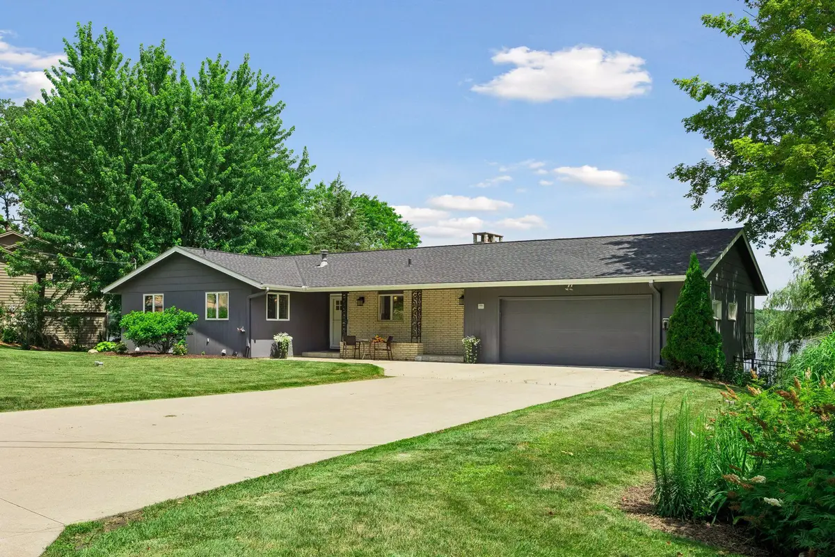 2500 Auburn Drive, Victoria, MN 55386 - #1
