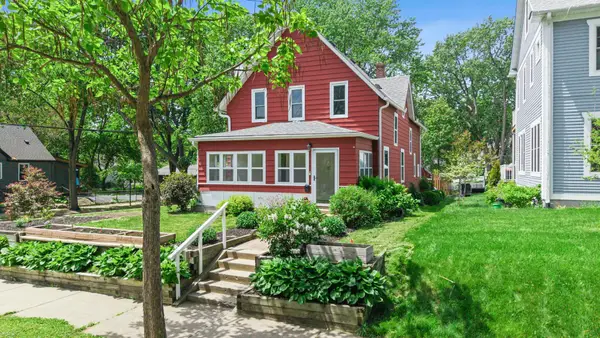 2401 Upton Avenue N, Minneapolis, MN 55411