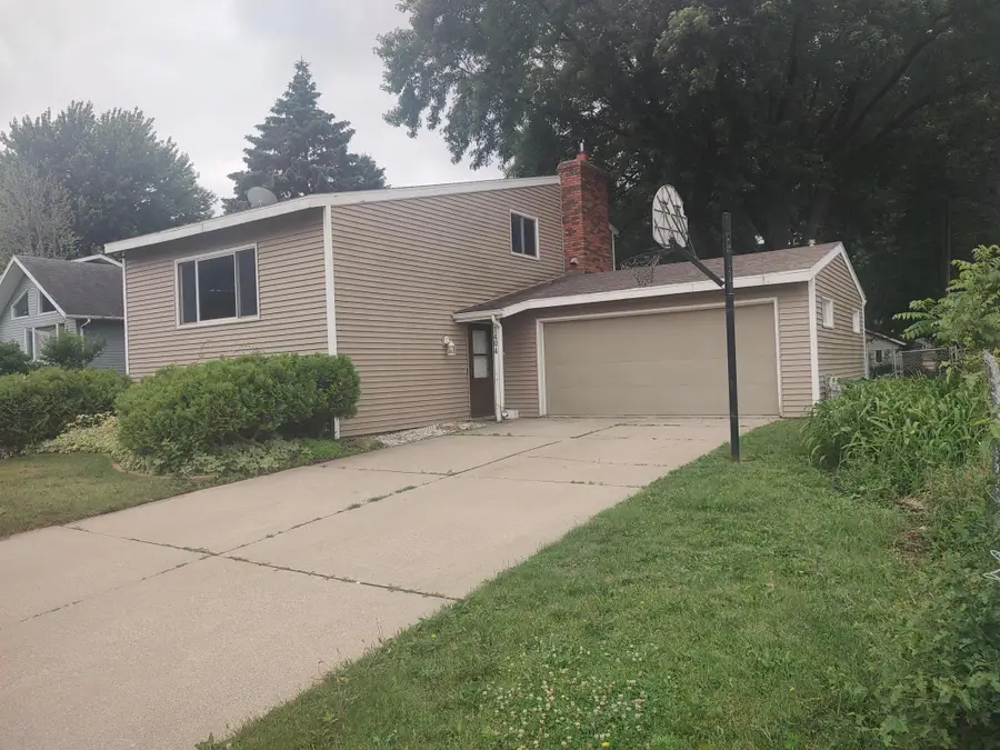 1404 City View Court Ne, Rochester, MN 55906 - #2