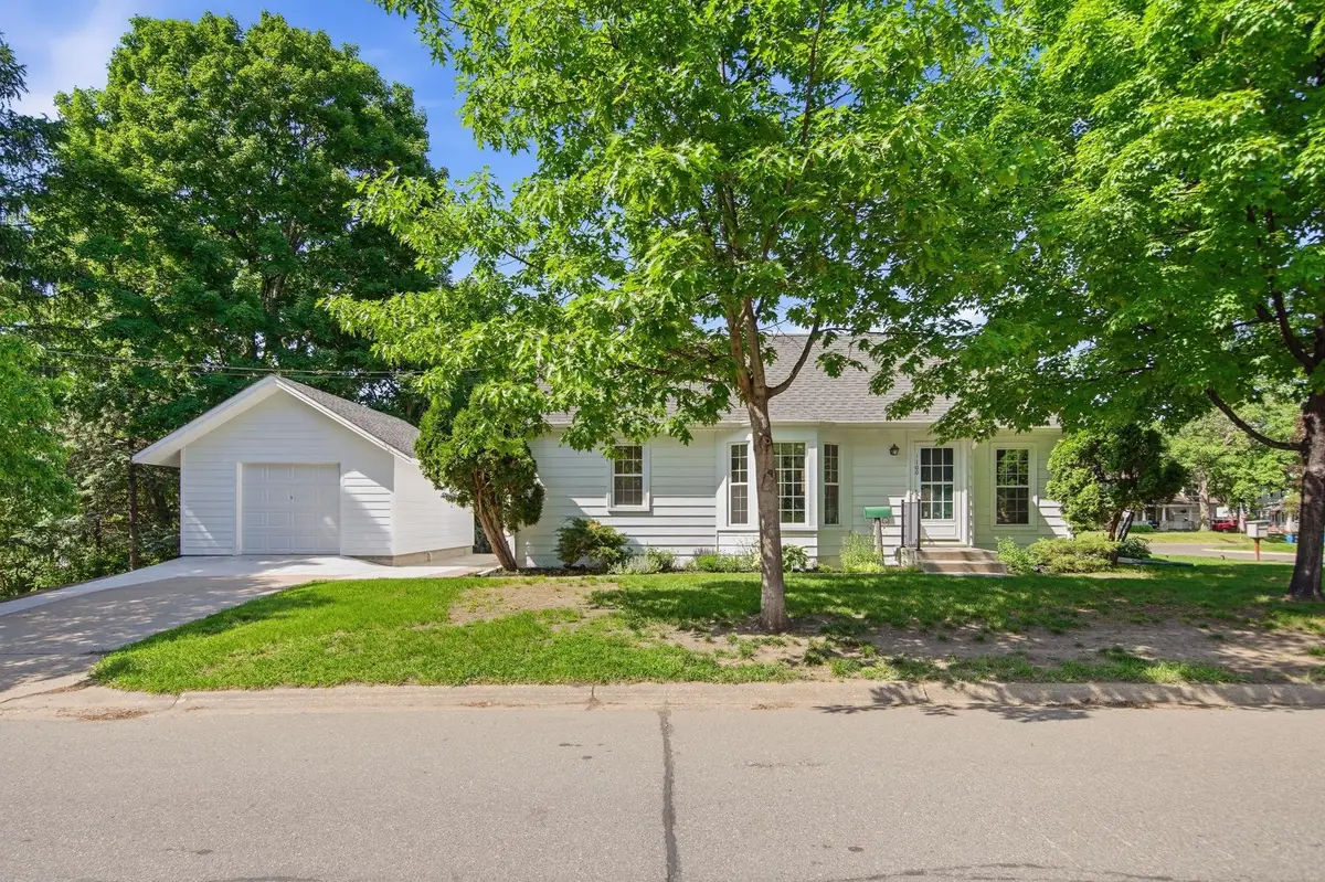 1100 W 73rd Street, Richfield, MN 55423 - #1