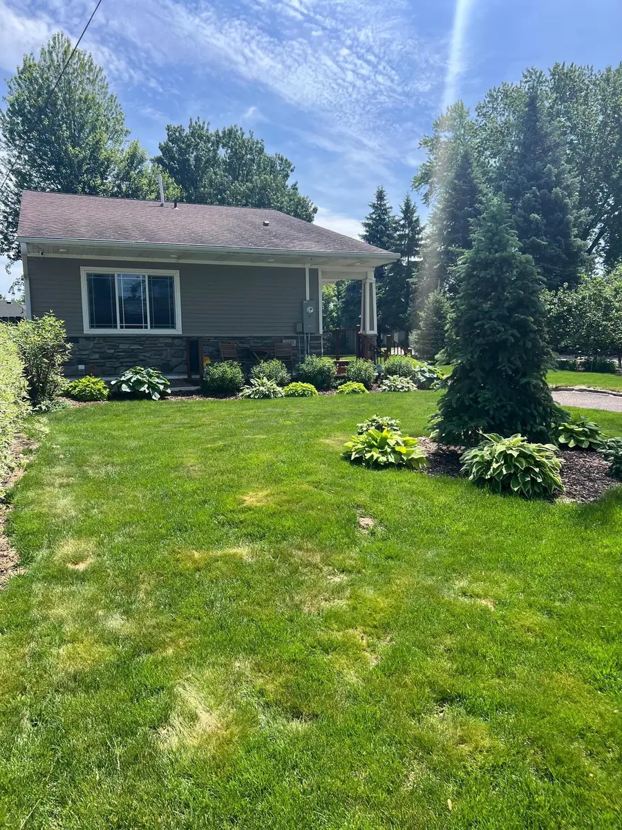3929 Fordham Drive Ne, Saint Anthony, MN 55421 - #2